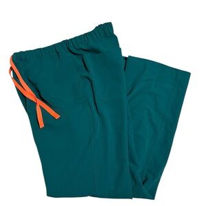 Figs men’s green jogger scrub pants